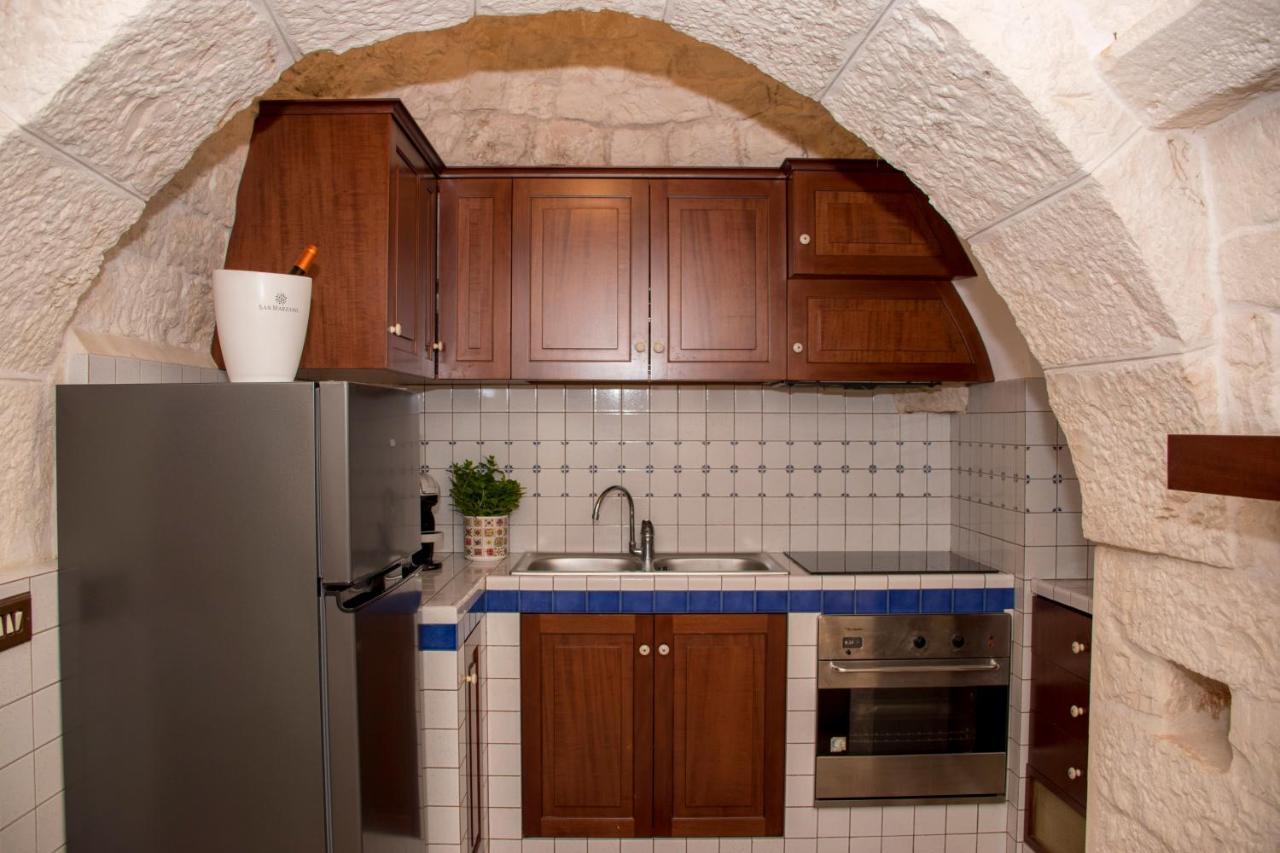 Pavi Trulli E Suites Locorotondo Exterior photo