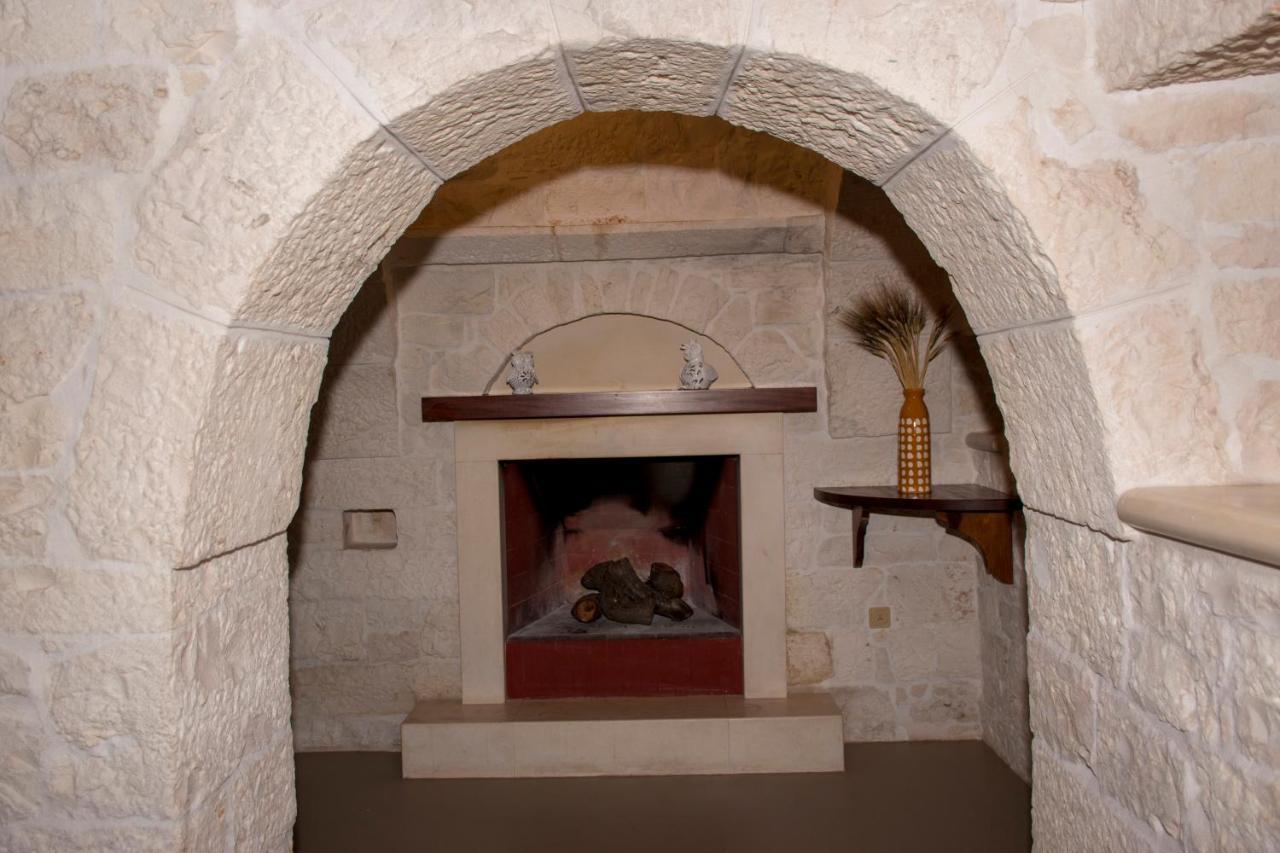 Pavi Trulli E Suites Locorotondo Exterior photo