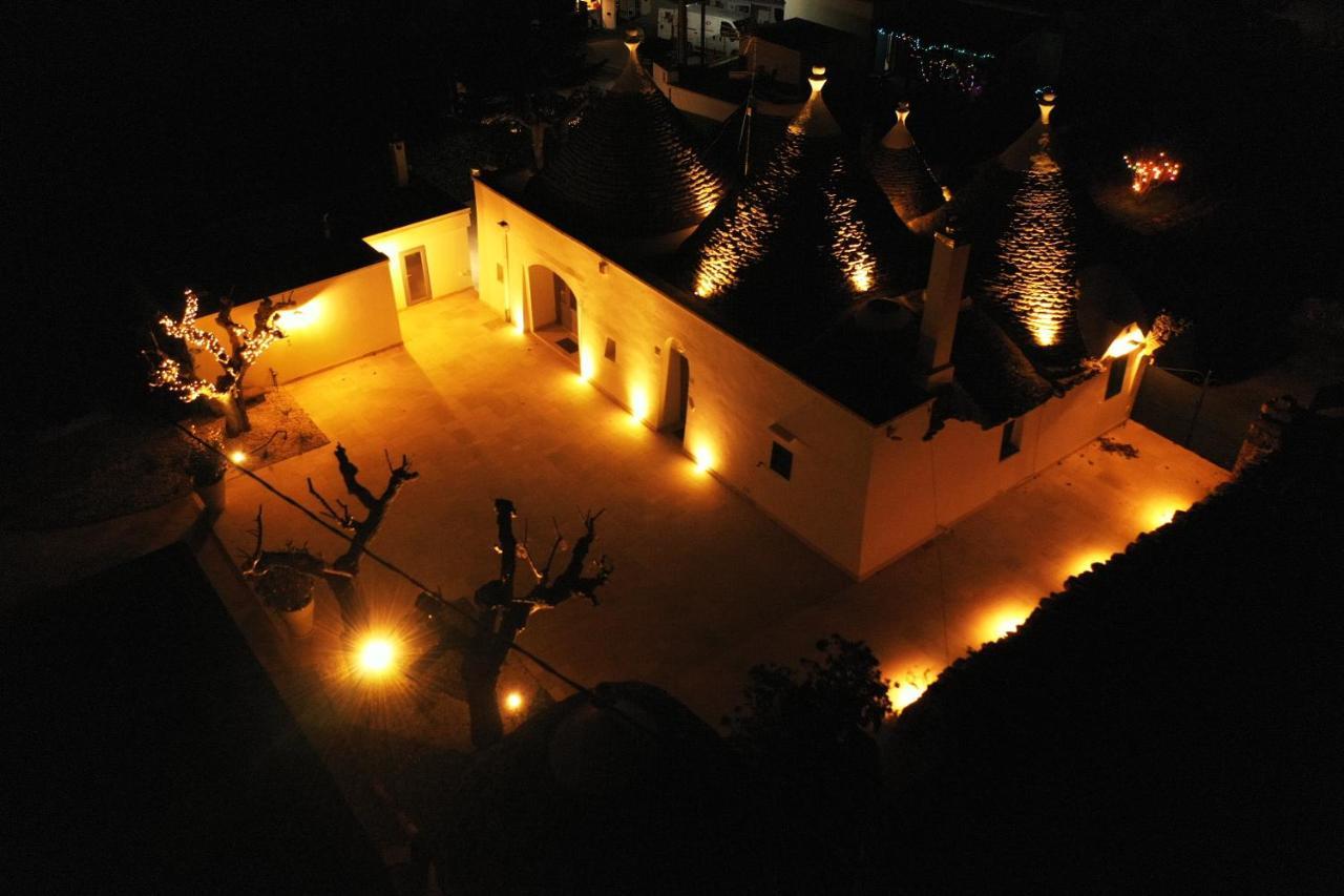 Pavi Trulli E Suites Locorotondo Exterior photo