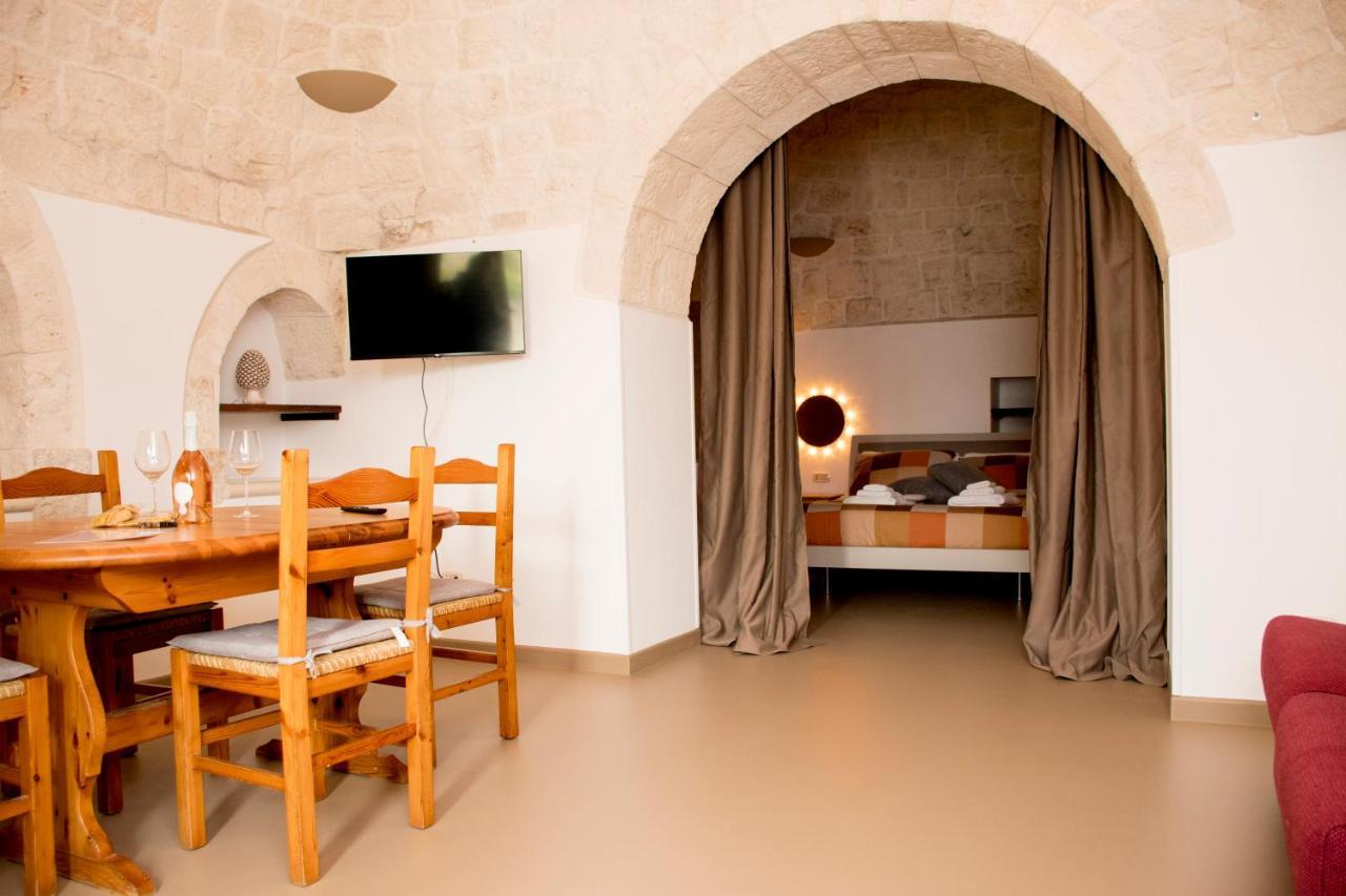 Pavi Trulli E Suites Locorotondo Exterior photo